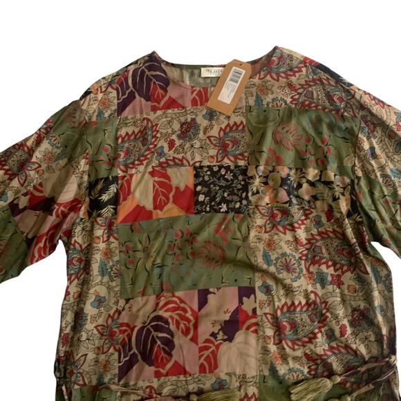 Tru Luxe Jeans Women's Size M Short Sleeve Floral Print Tunic Top Blouse New - Picture 7 of 15